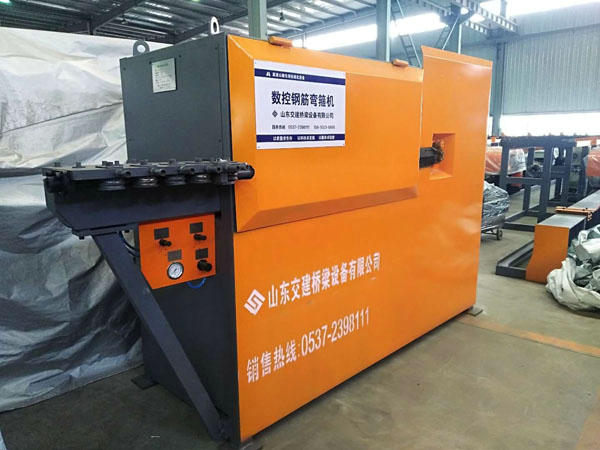 數(shù)控鋼筋彎箍機(jī)的注意事項(xiàng)