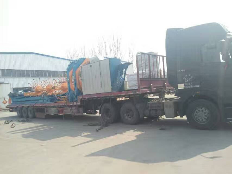 鋼筋籠滾焊機(jī)又出廠了?。。?/></p><p><br/></p><div   id=